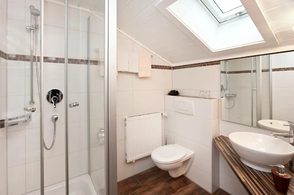 Hotel Cafe Hochstadt Bad Hindelang 2*,